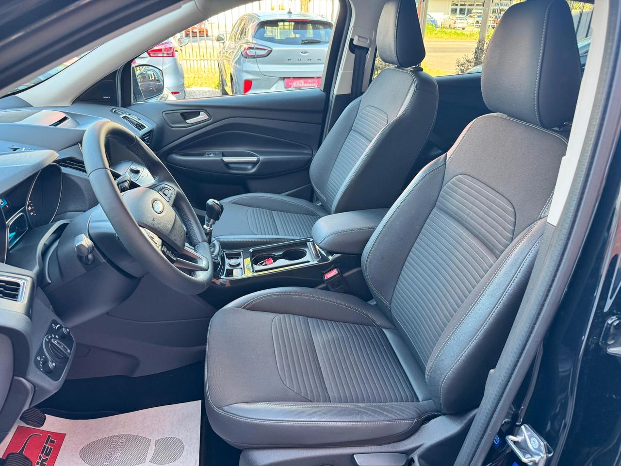 Ford Kuga 1.5 TDCI 120 CV S&S 2WD Titanium
