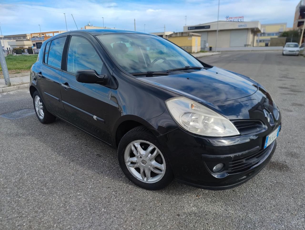 Renault Clio 1.5 dCi 85CV 5 porte Le Iene
