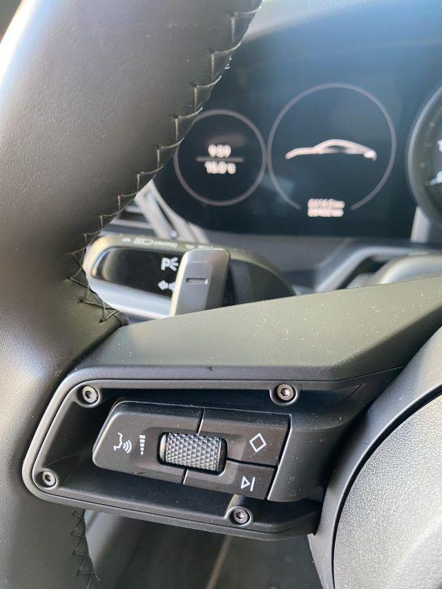 PORSCHE 911 Carrera 4