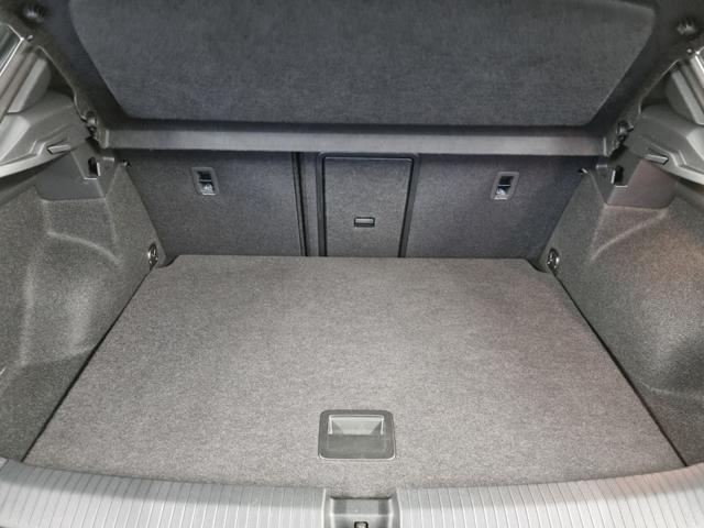 VOLKSWAGEN T-Roc R-LINE 2.0 TSI DSG 4MOTION BlueMotion Technology