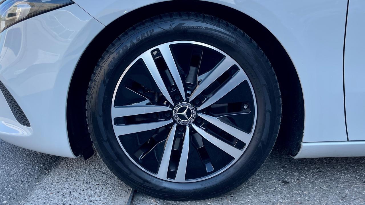 MERCEDES-BENZ CLASSE A180 2.0 PREMIUM 116CV - FULL LED, VIRTUAL COCKPIT, PELLE, NEOPATENTATI