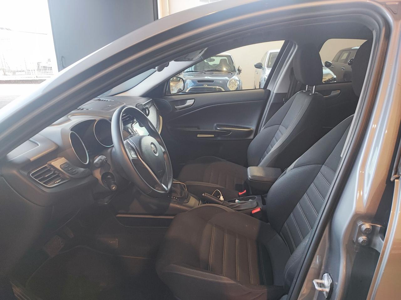 Alfa Romeo Giulietta 1.6 JTDm TCT 120 CV Sprint