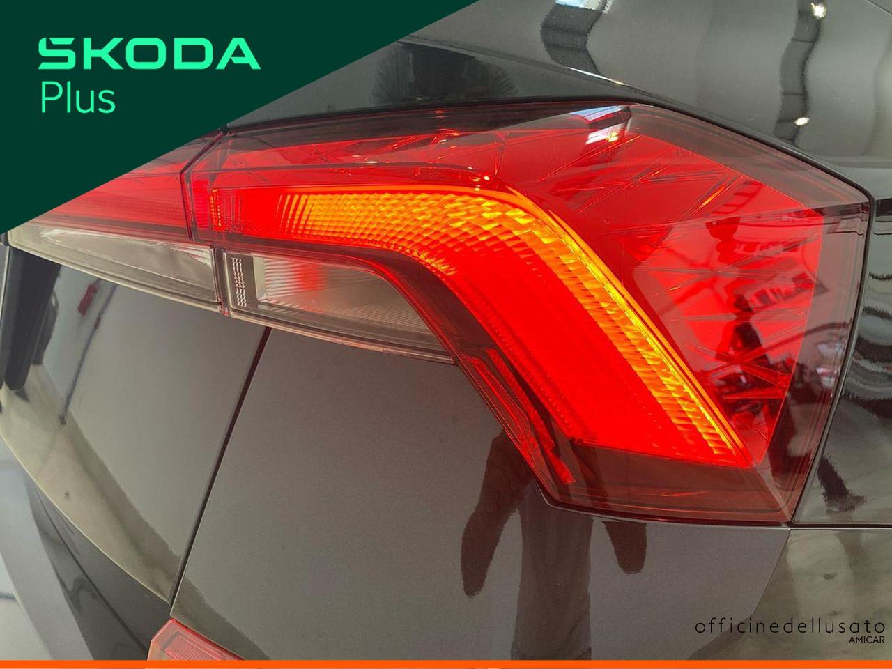 Skoda Kamiq 1.0 tsi 115cv black dots