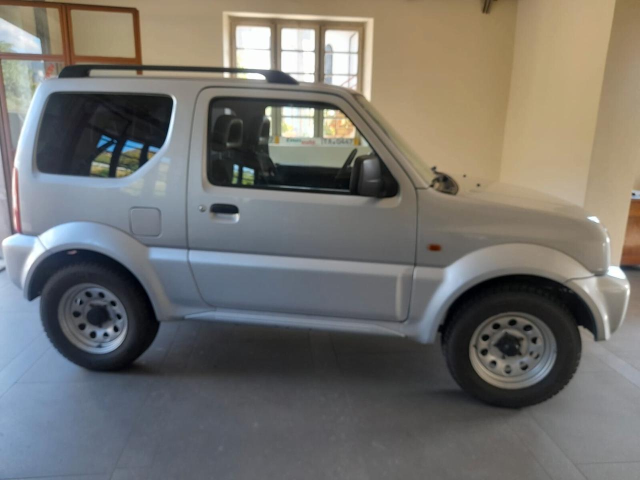 Suzuki Jimny 1.3i 16V cat 4WD JLX