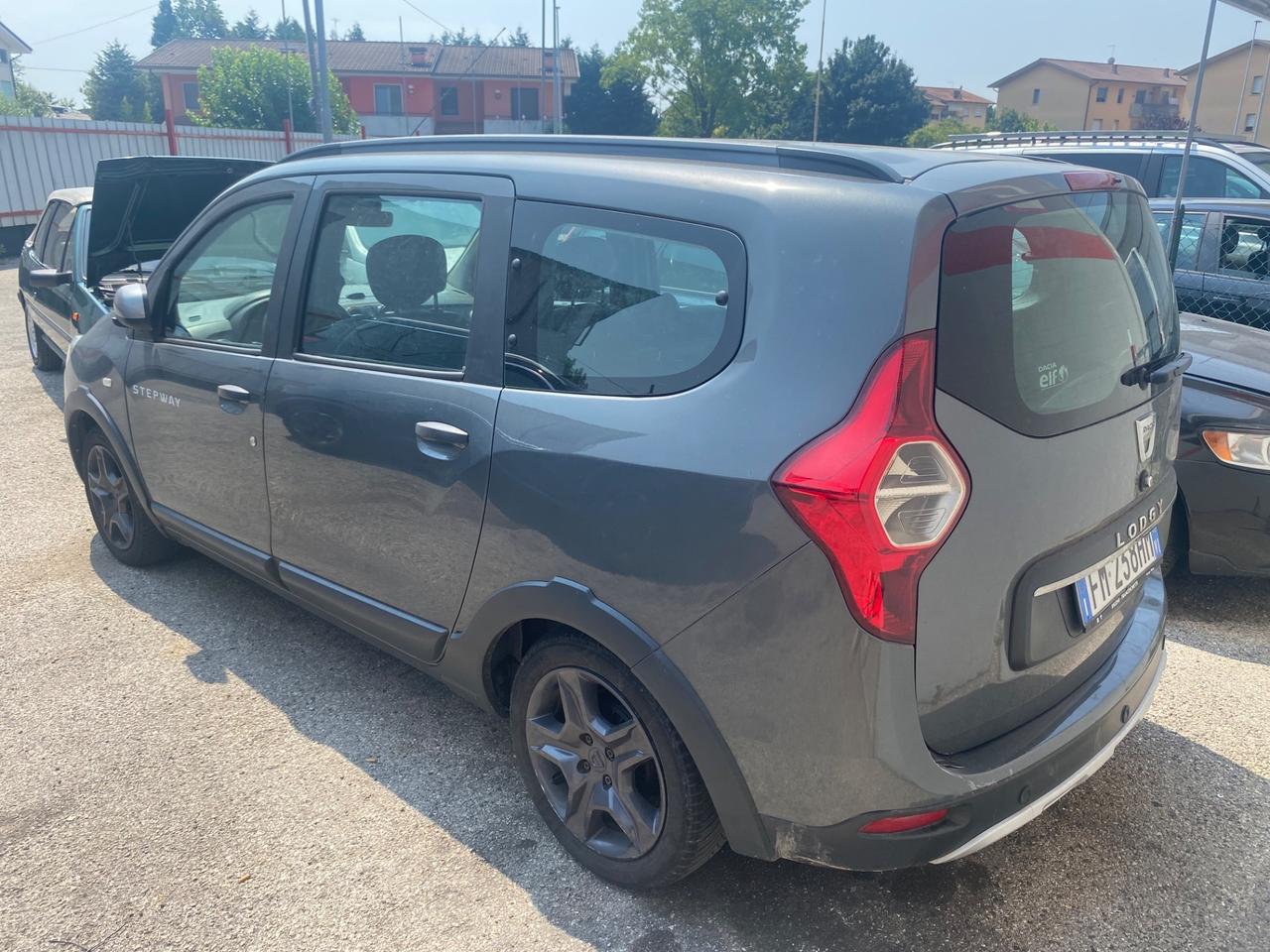 Dacia Lodgy 7 POSTI 1.6 B/GPL