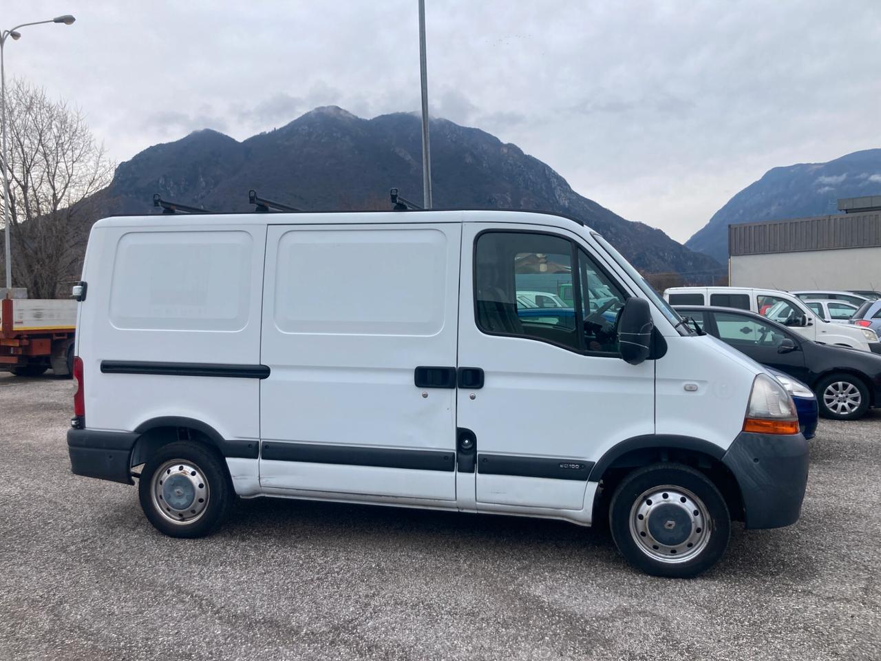 renault master furgone unico proprietario iva esposta