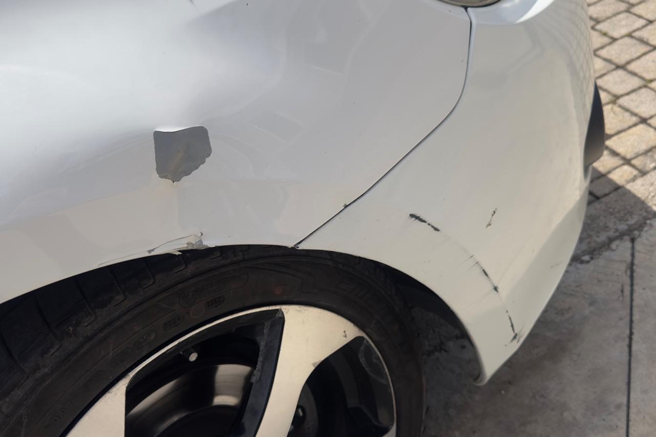Volkswagen Golf 1.6 TDI DPF 5p. Highline
