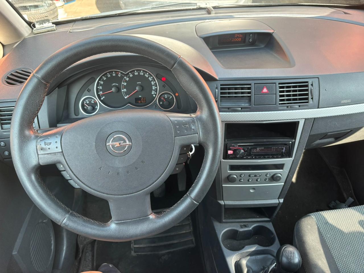 Opel Meriva 1.4 16V Cosmo adatto a neopatentati