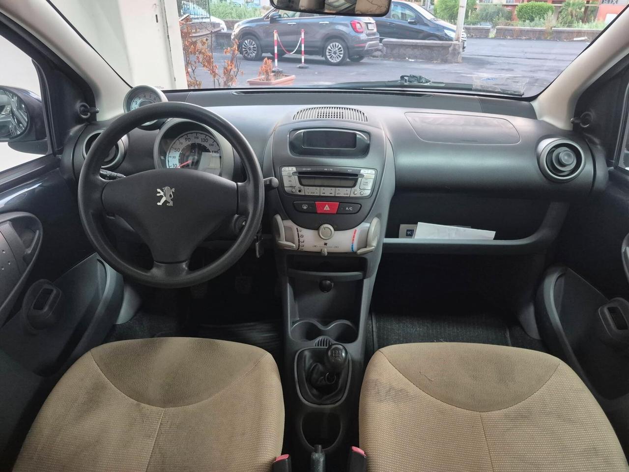 Peugeot 107 1.0 68CV 5p. Sweet Years SOLI 100000 KM