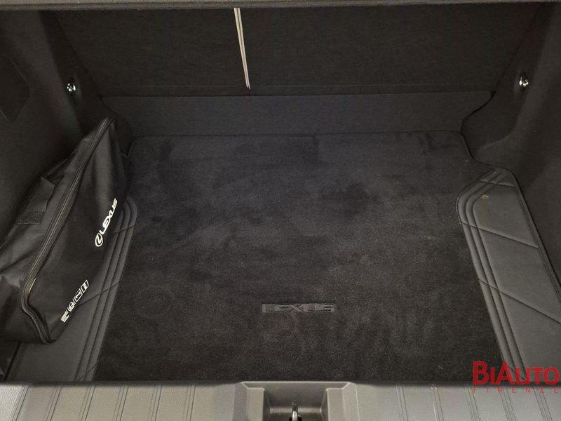 Lexus LBX LBX 1.5 hybrid Elegant 2wd