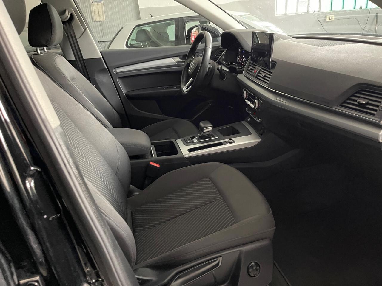 Audi Q5 40 TDI 204 CV quattro S tronic Identity Black