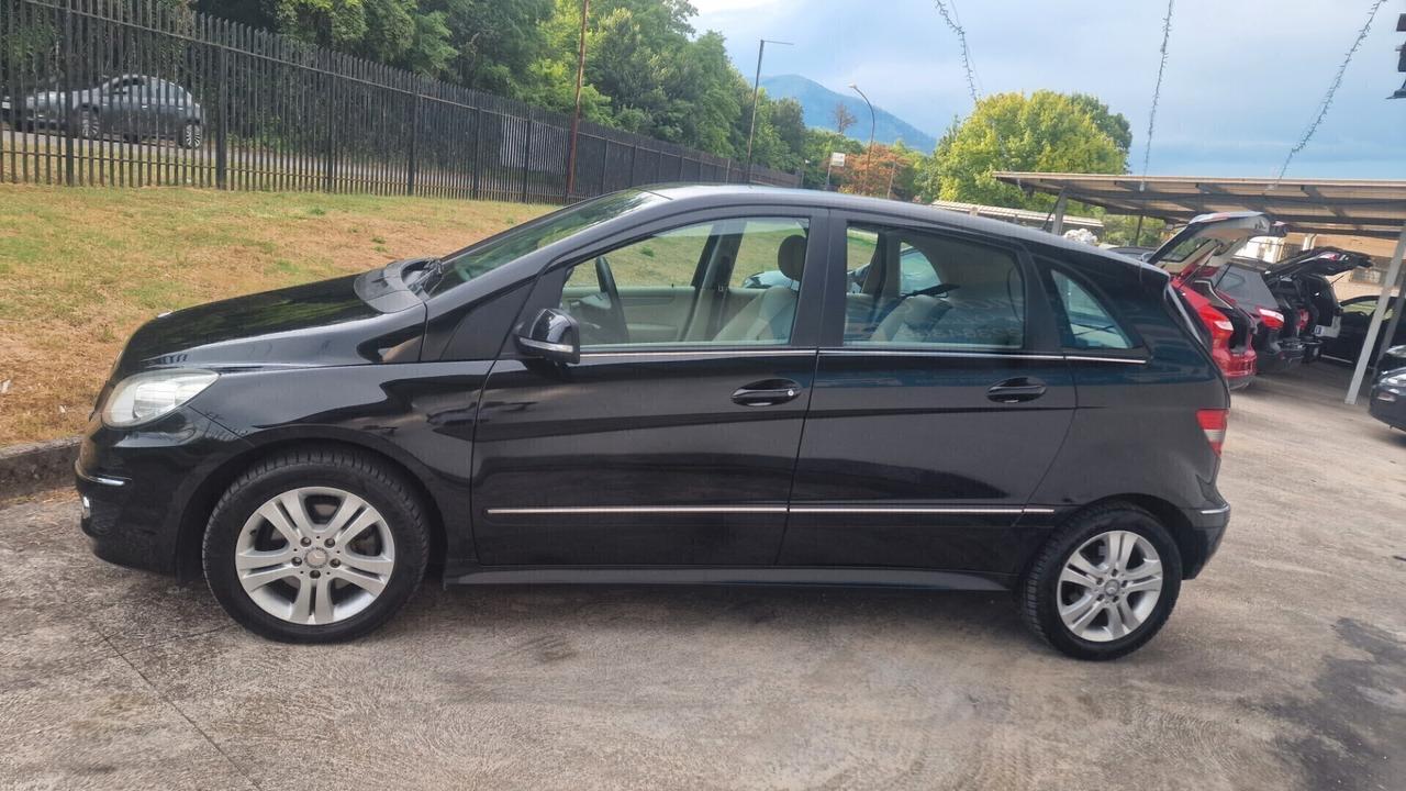 Mercedes-benz B 180 CDI Executive "cambio automatico"