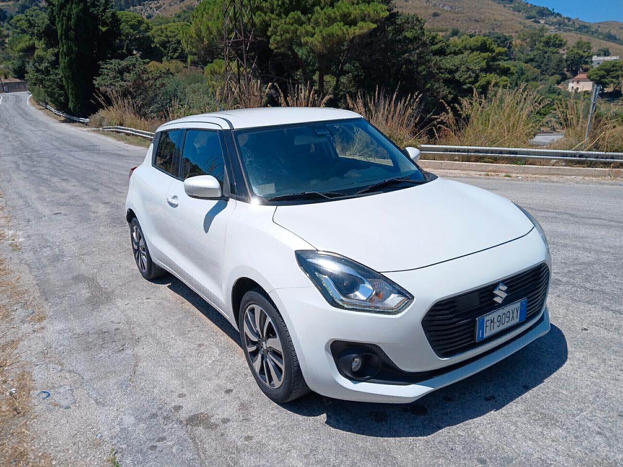 Suzuki Swift 1.2 Hybrid Top