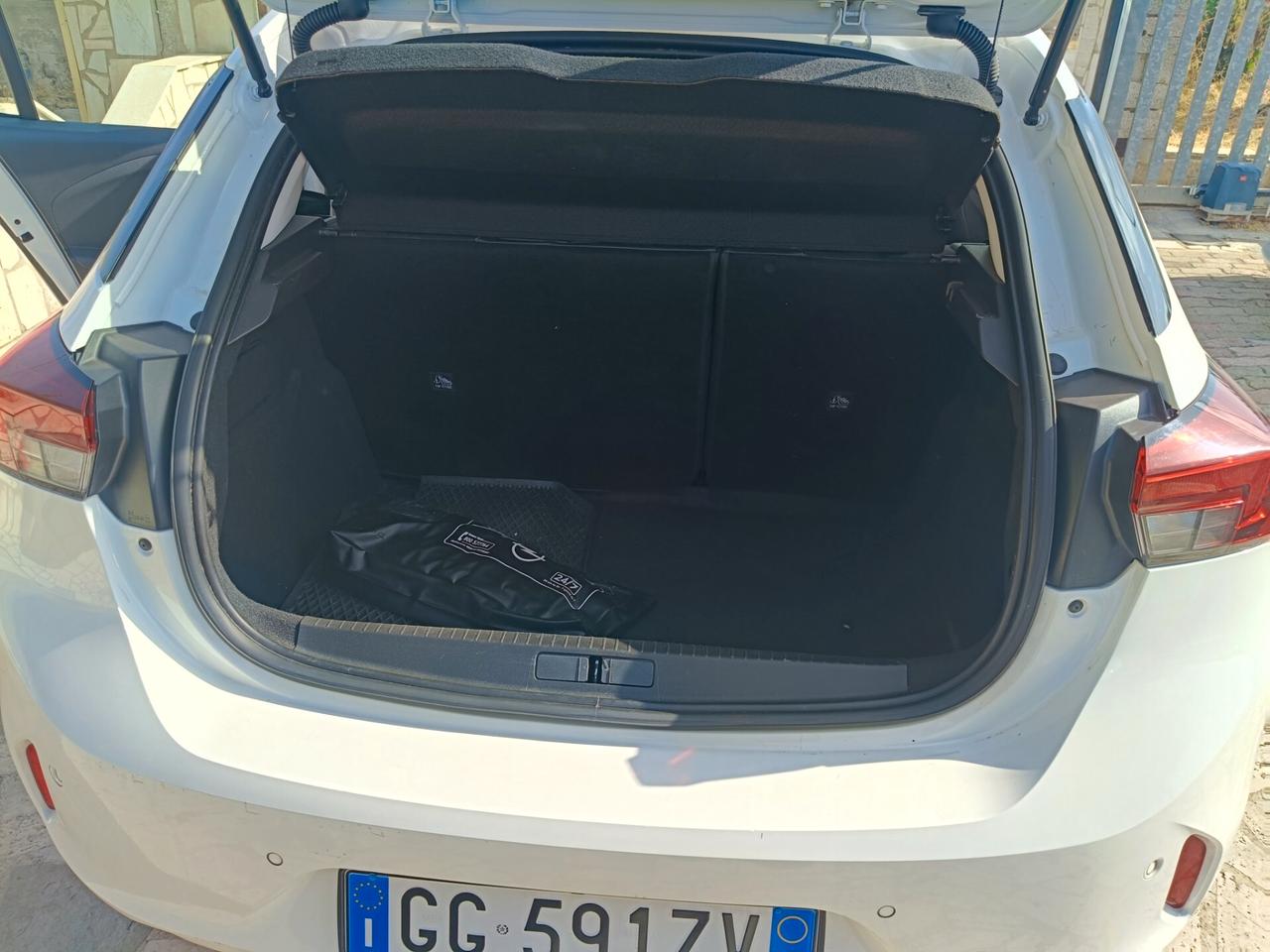 Opel Corsa 1.2 Elegance