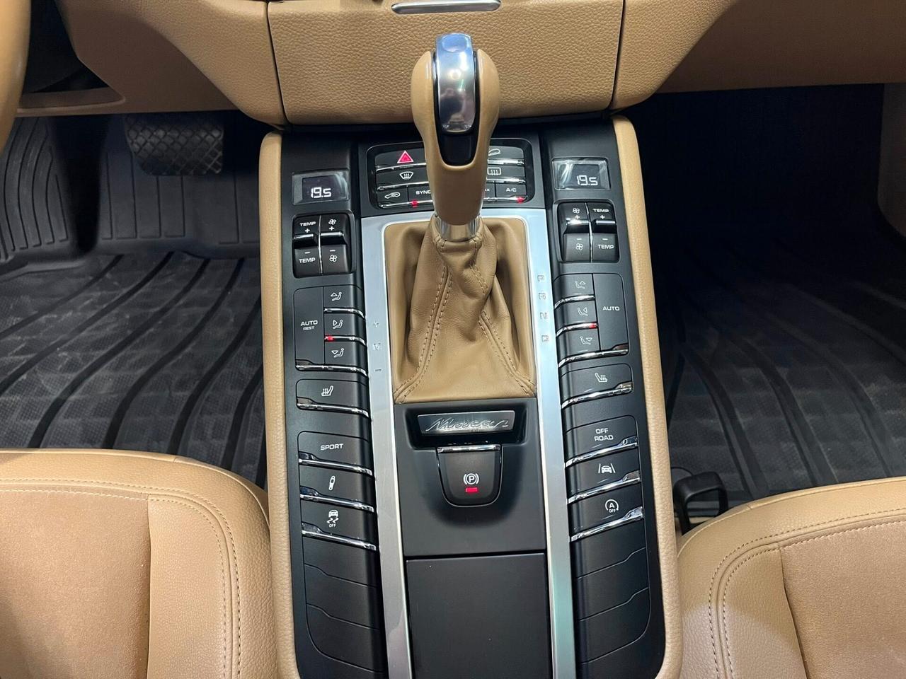 Porsche Macan 3.0 S Diesel Tetto