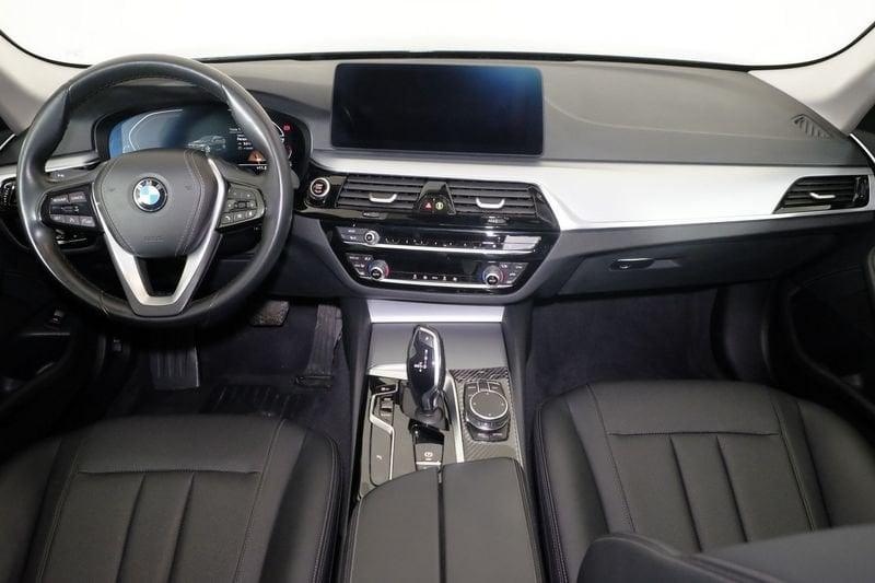 BMW Serie 5 Touring Serie 5 G31 2020 Touring LCI D 520d Touring mhev 48V Business auto