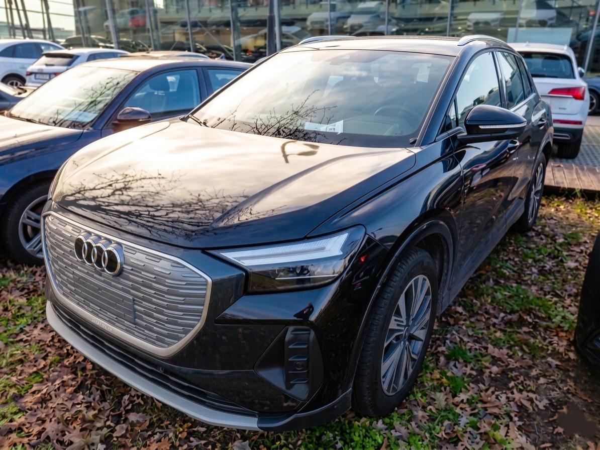Audi Q4 E Tron 45 QUATTRO ACC LED CAMERA 19" SOLO 14.500KM!
