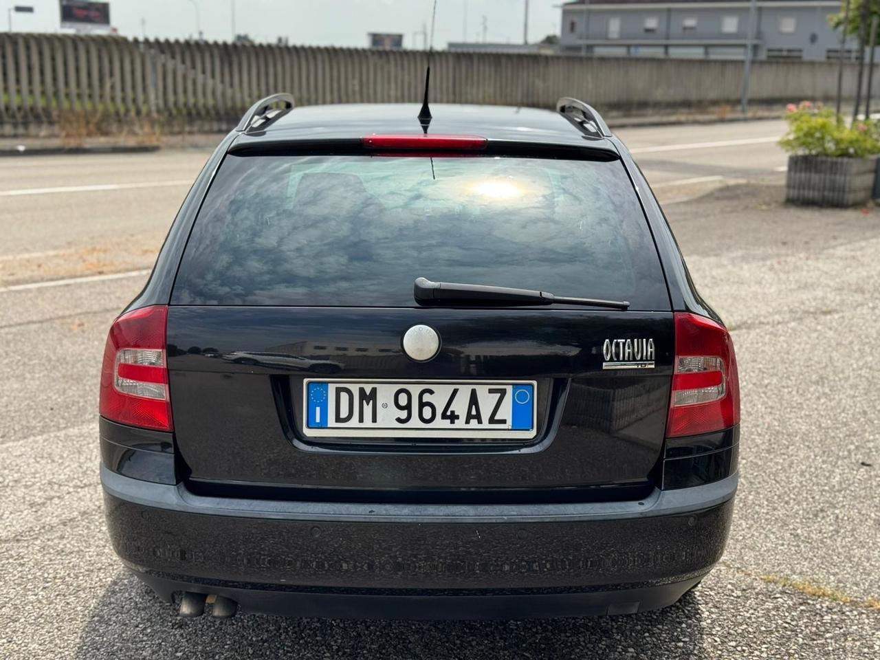 Skoda Octavia 2.0 TDI DSG Wagon Elegance