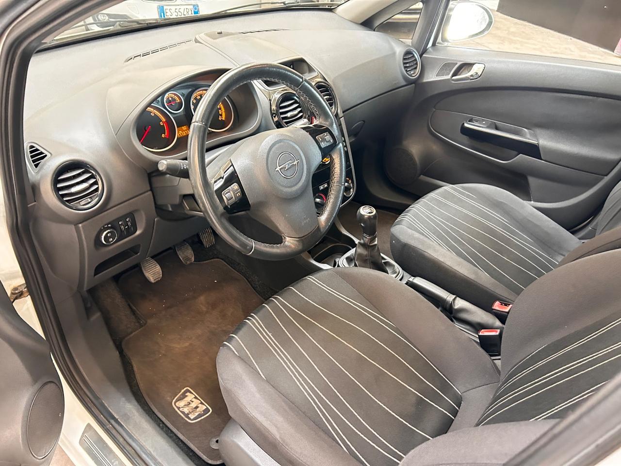 Opel Corsa 1300 dci 75 cv x neopatentati