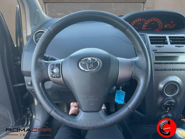 TOYOTA Yaris 1.3 5 porte M-MT Sol