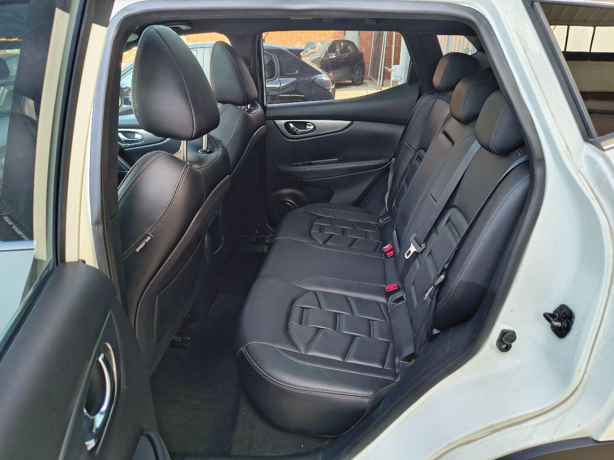 NISSAN - Qashqai - 1.6 dCi 4WD Tekna
