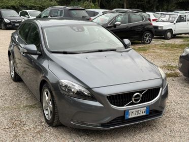 Volvo V40 D3