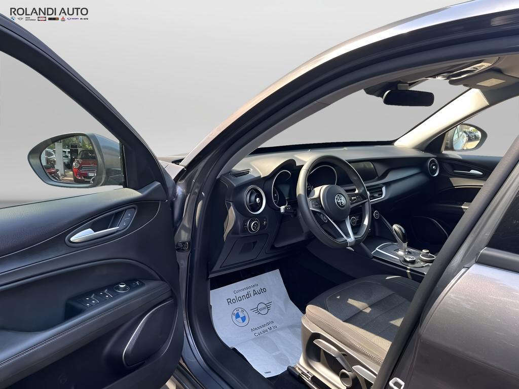 Alfa Romeo Stelvio 2.2 Turbo Business RWD Auto