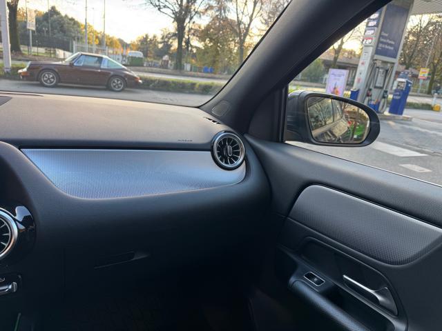 MERCEDES-BENZ GLA 200 d Automatic Premium