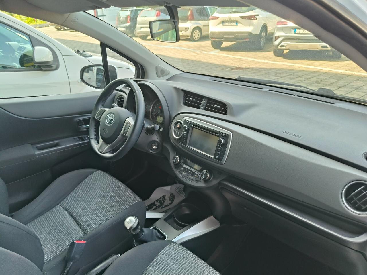 Toyota Yaris 1.0 5 porte Lounge
