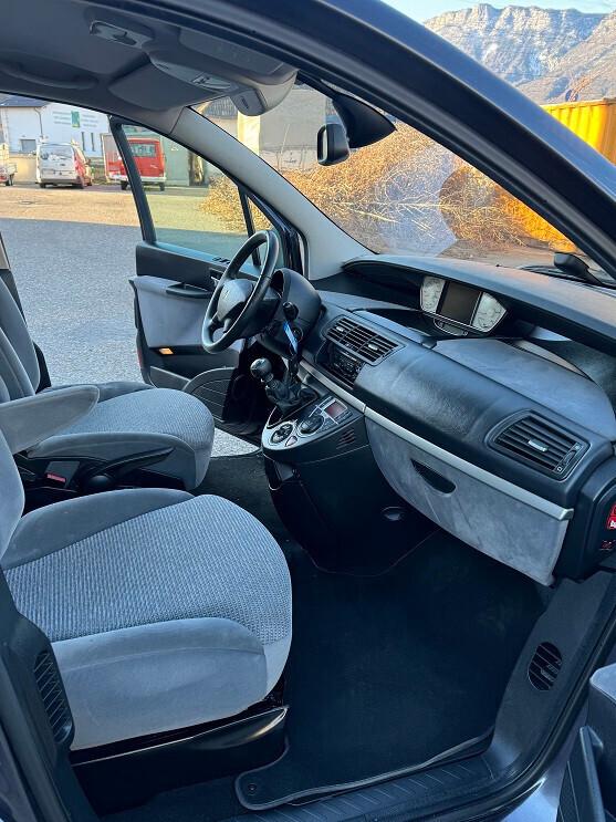 Peugeot 807 2.0 HDi 163CV ST