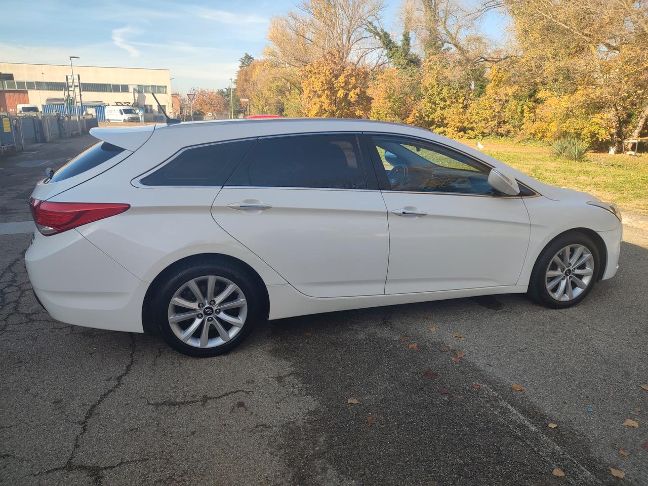 HYUNDAI i40 DEL 2013 1.7DIESEL AUTOMATICA FULL OPTIONAL