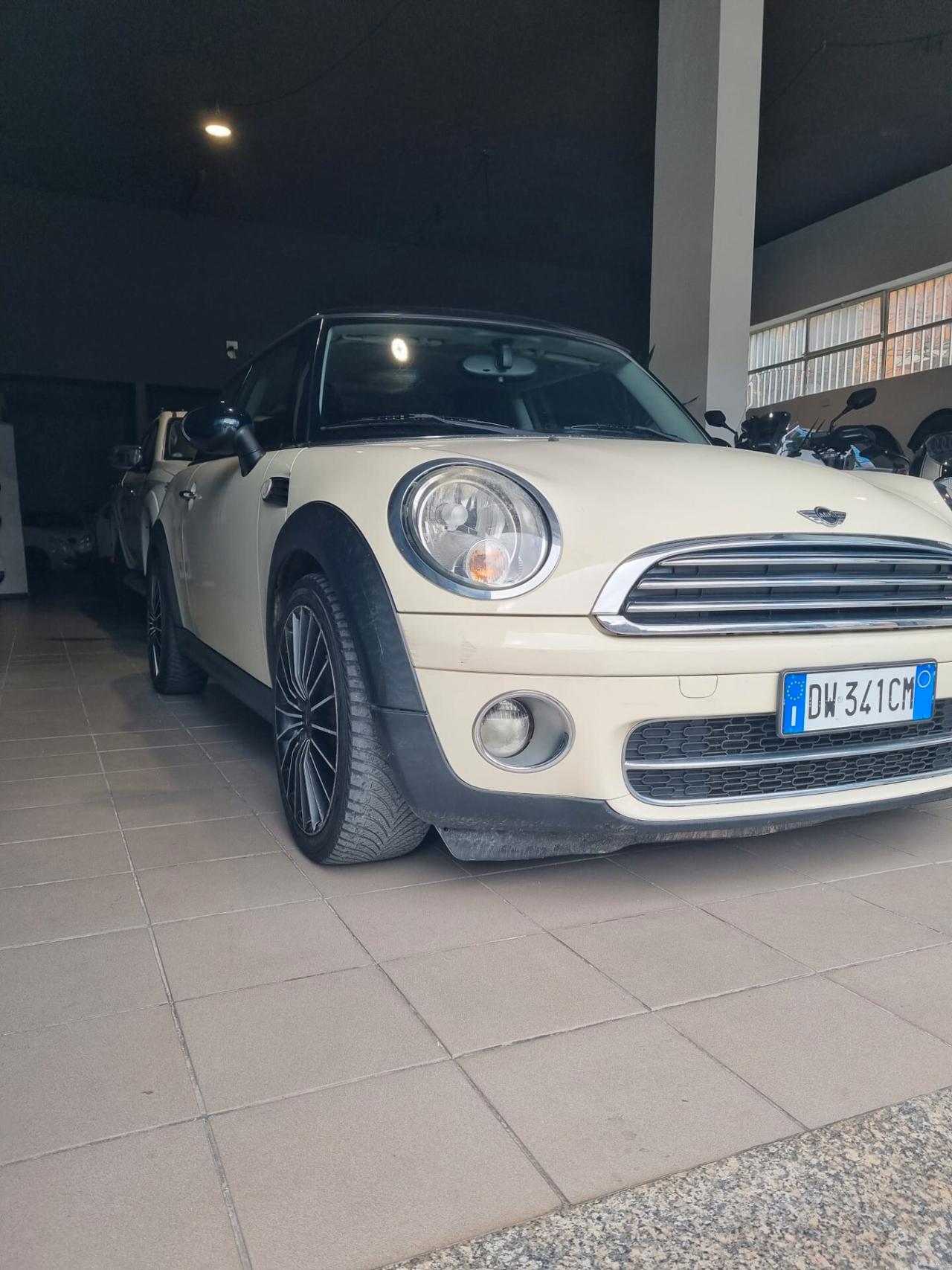 Mini 1.6 16V Cooper D