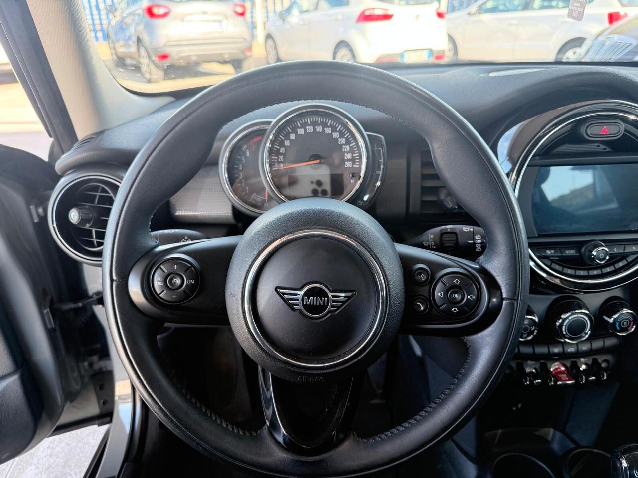 Mini 1.5 One Baker Street 5 porte