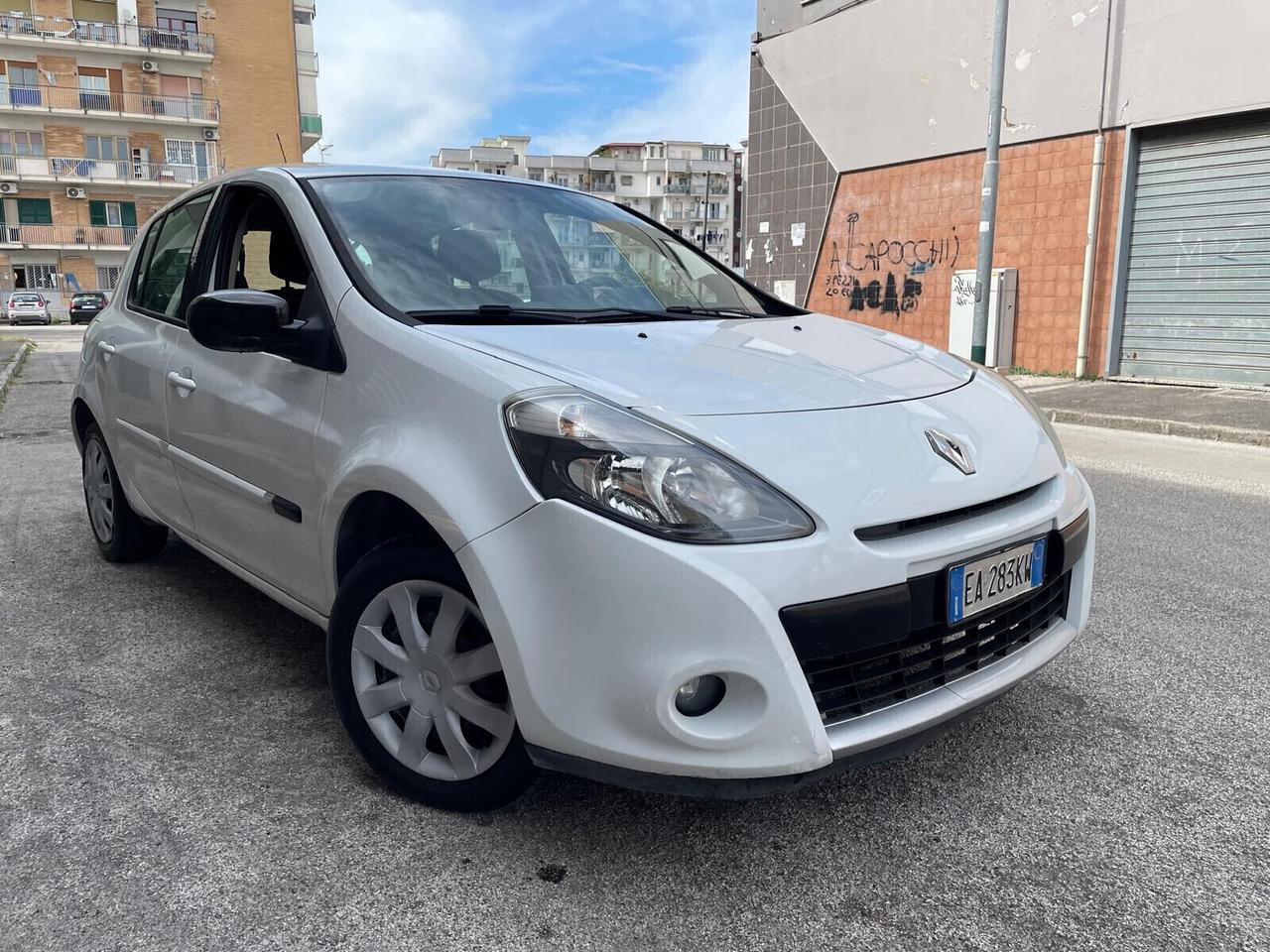 Renault Clio 1.2 16V 5 porte Confort