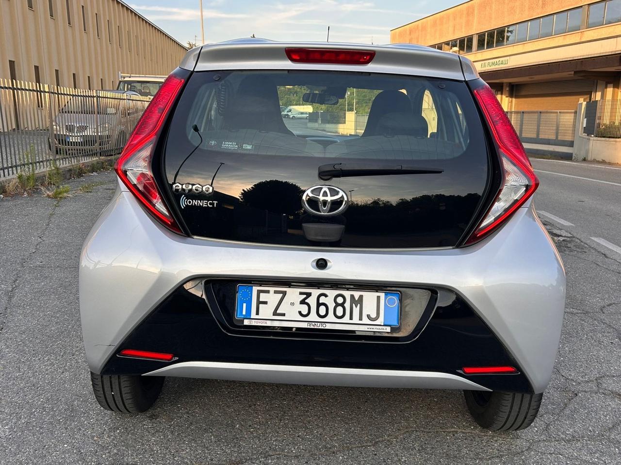 Toyota Aygo Connect 1.0 VVT-i 72 CV 5 porte x-clusiv MMT*SOLO 38000KM*CAMBIO AUTOMATICO*