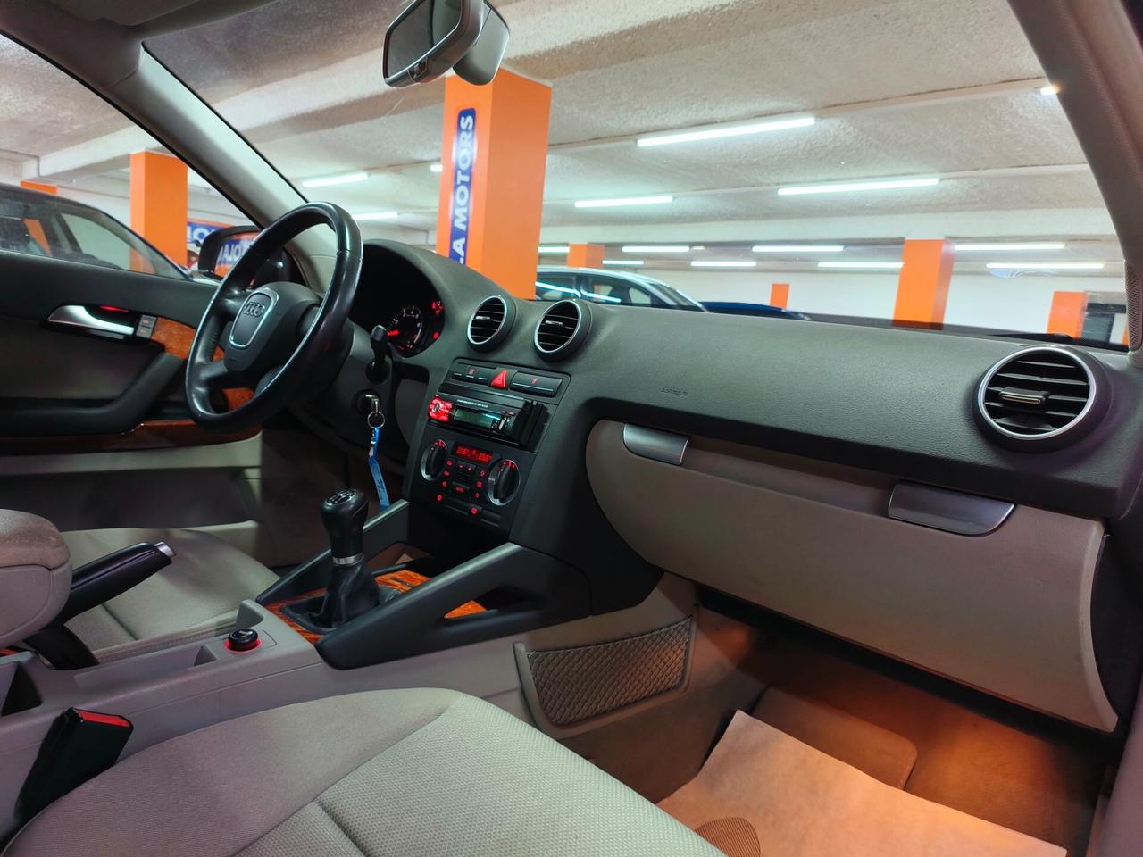 Audi A3 1.6 16V FSI Ambition