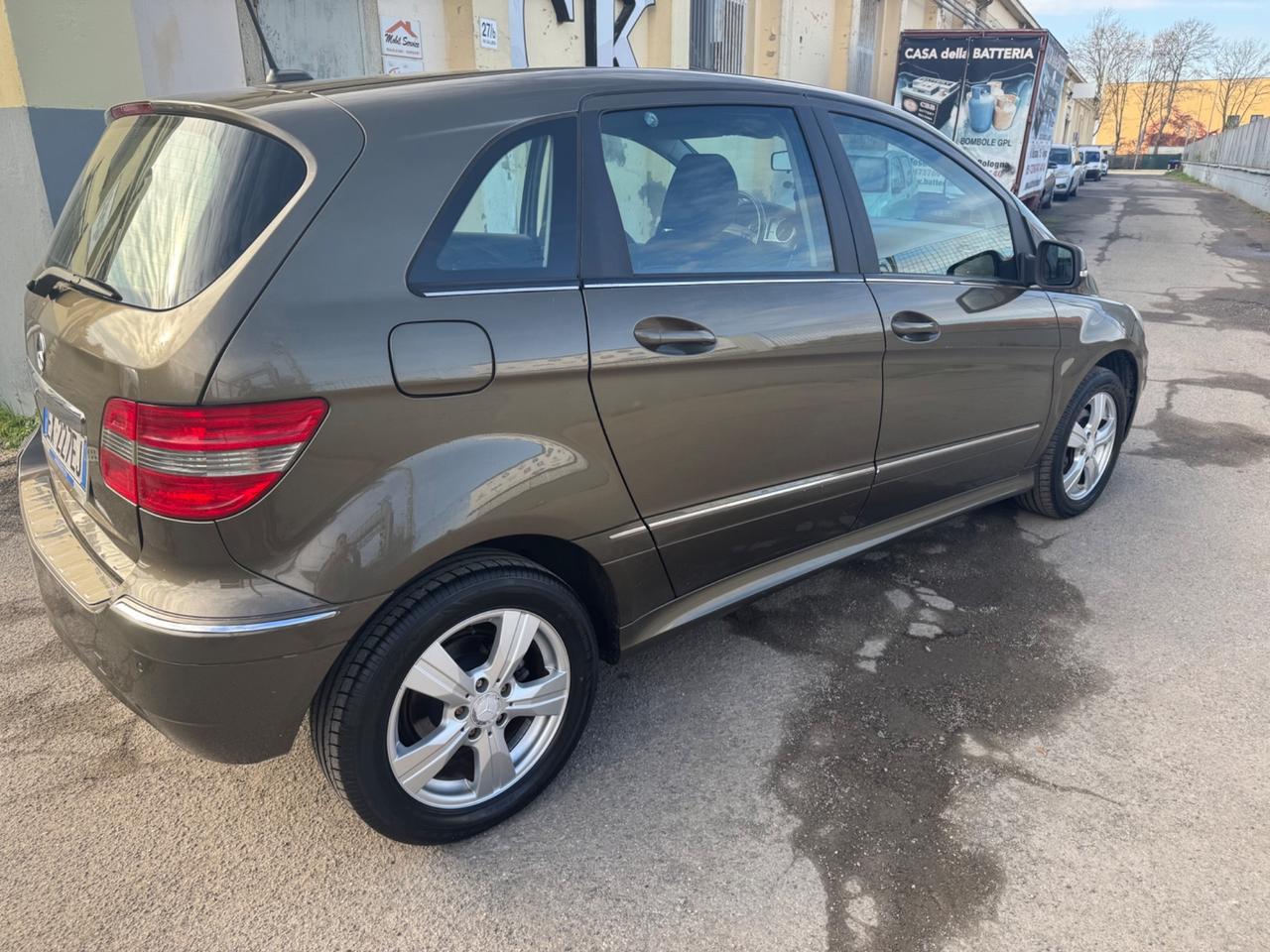 Mercedes-benz B 180 200 BlueEFFICIENCY Executive