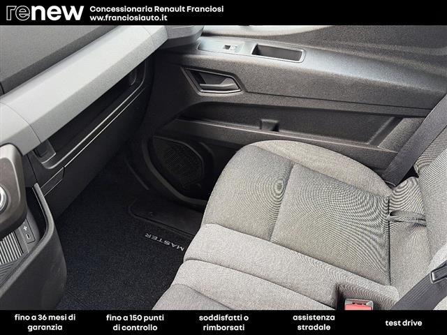 RENAULT Master T35 2.0 blue dci 150cv L2H2