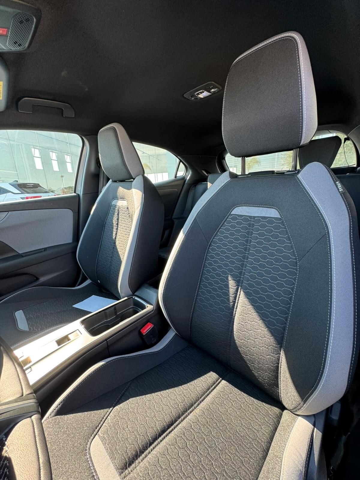 Opel Mokka Hybrid 1.2 145CV DCT6 Edition - possibilità noleggio no scoring