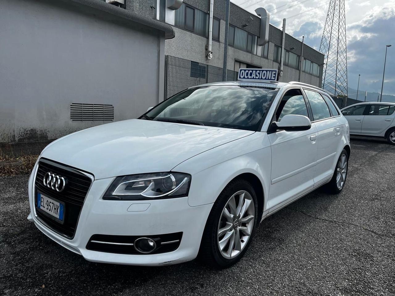 Audi A3 SPB 1.6 TDI 105 CV CR Ambition