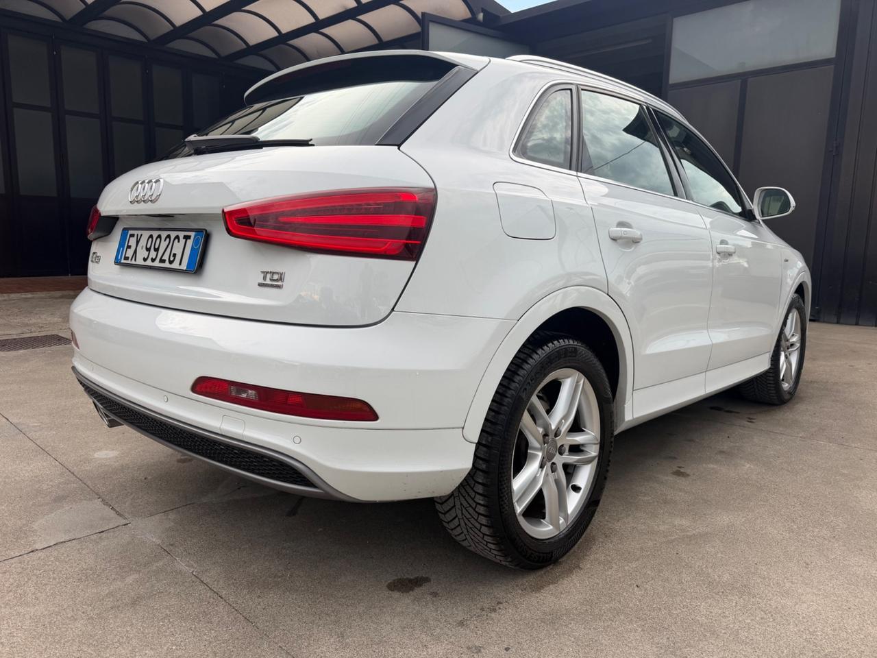 Audi Q3 2.0 TDI quattro S tronic Line Edition plus