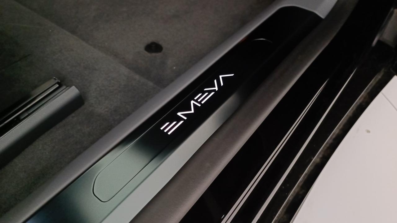 LOTUS EMEYA 900 SPORT
