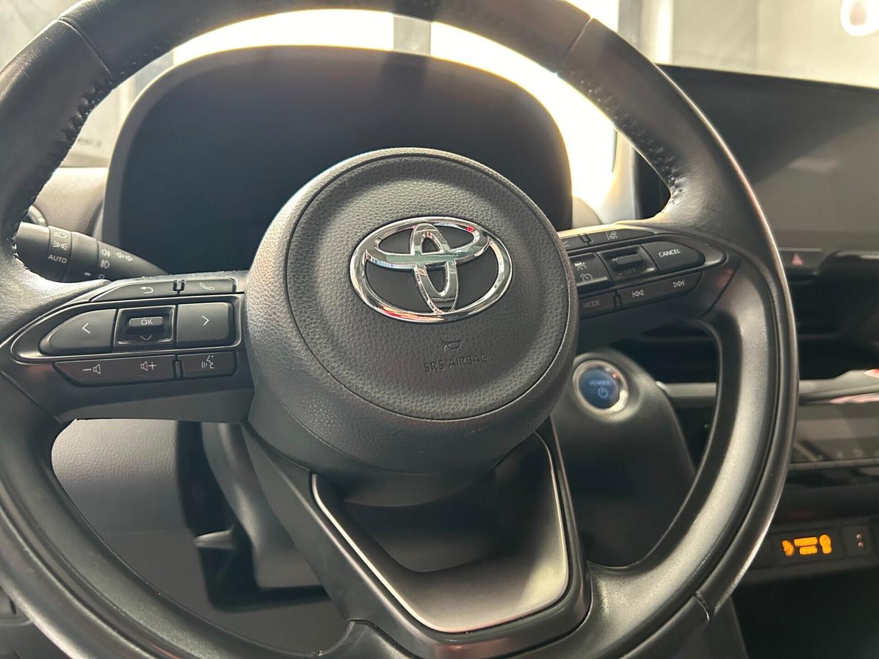 Toyota Yaris Cross 1.5h Hybrid 116cv e-cvt auto Lounge Tetto ITALIANA