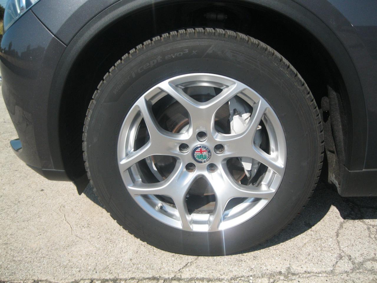 Alfa Romeo Stelvio 2.2 Turbodiesel 190 CV AT8 Q4 Business
