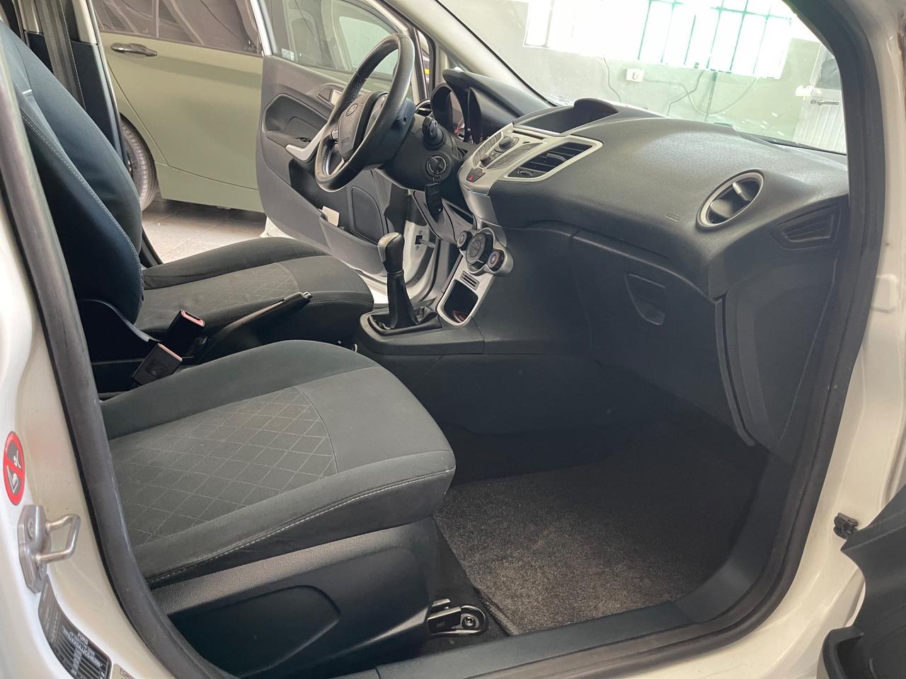 Ford Fiesta Ikon 1.4 5 porte Bz.- GPL