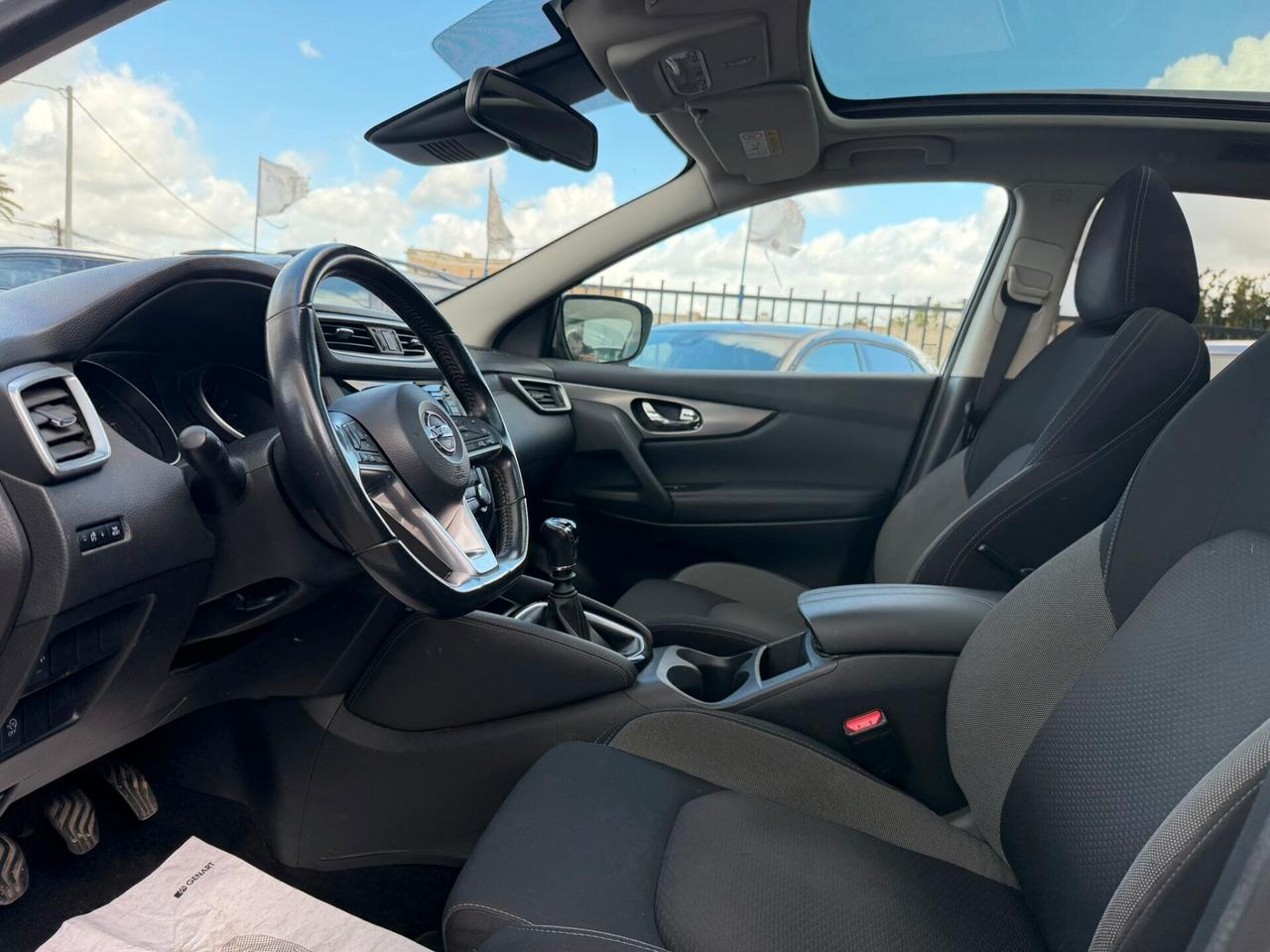 Nissan Qashqai 1.5 dCi N-Connecta