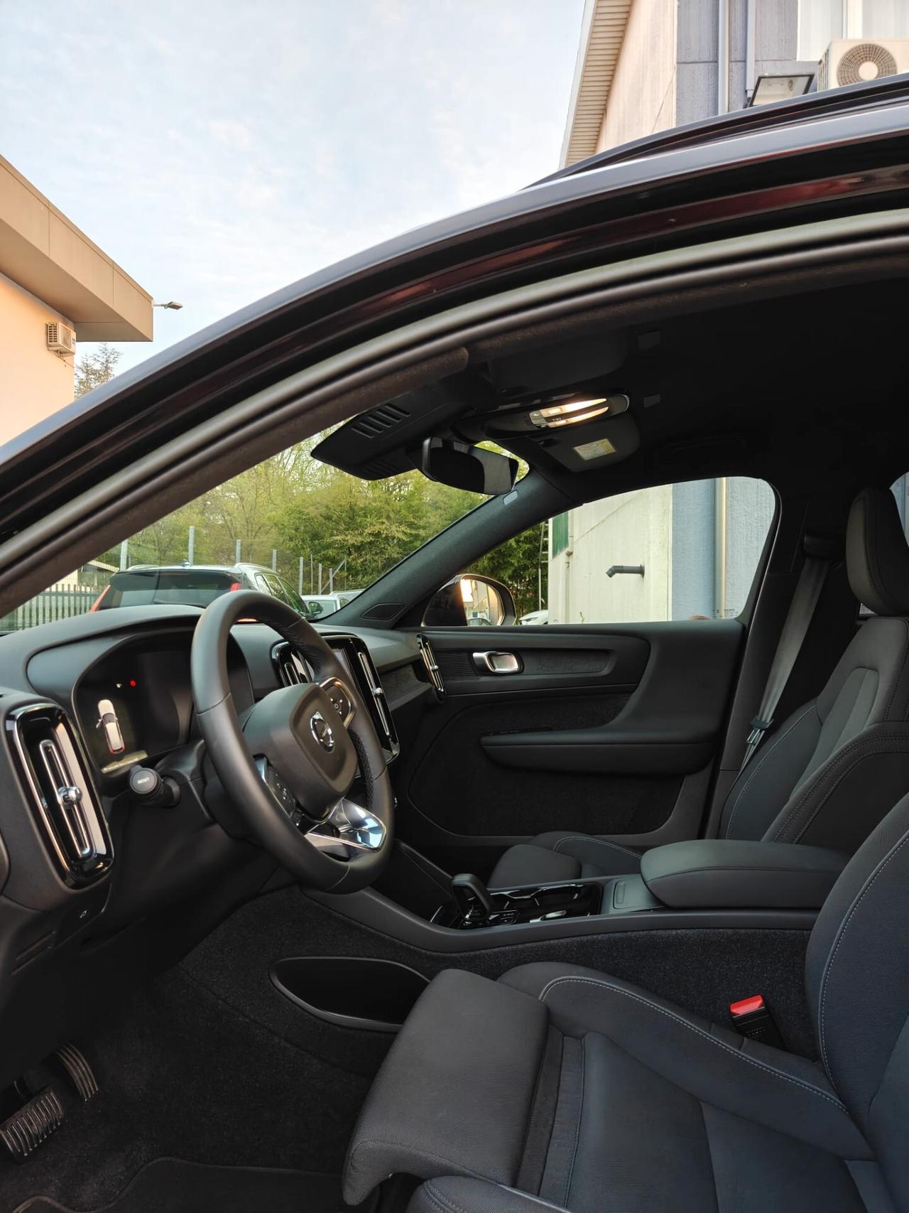 Volvo XC40 Recharge Pure Electric Single Motor FWD Core N1