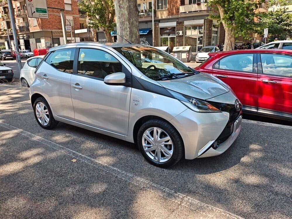 Toyota Aygo 1.0 5P X-PLAY OK NEOPATENTATI