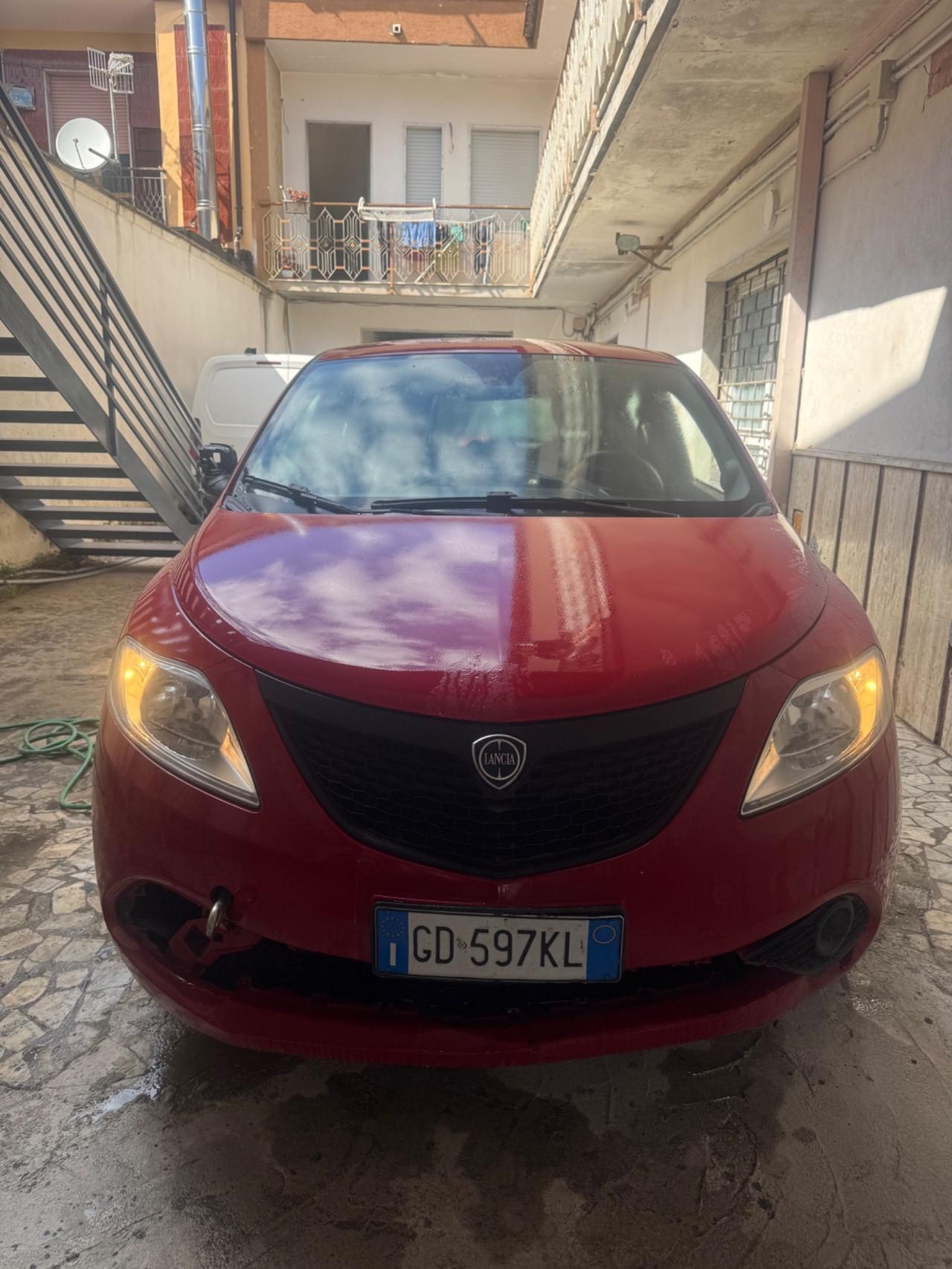 Lancia Ypsilon 1.0 FireFly 5 porte S&S Hybrid Ecochic Gold