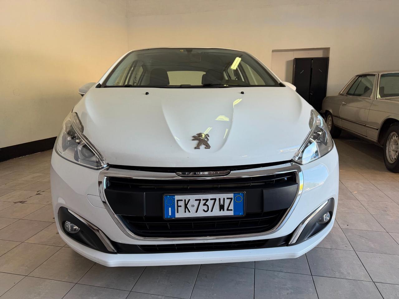Peugeot 208 2017 PureTech 82 5 porte Allure
